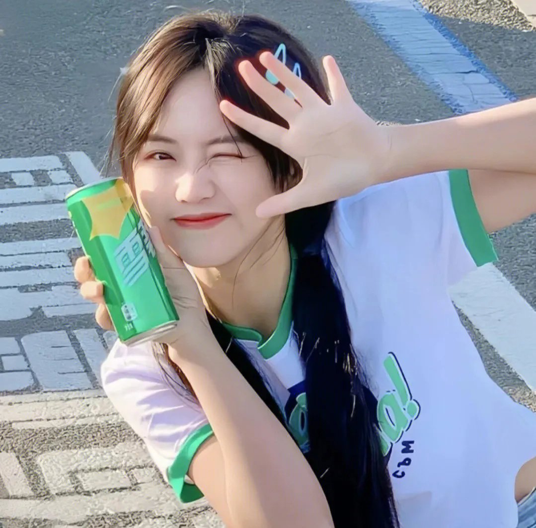 开画少女漫